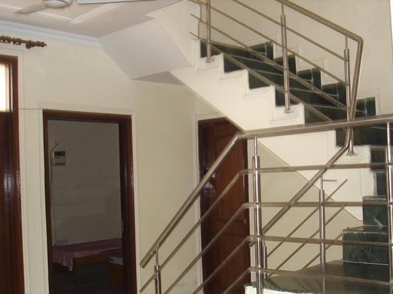 Hotel Laxmi House Neu-Delhi Exterior foto